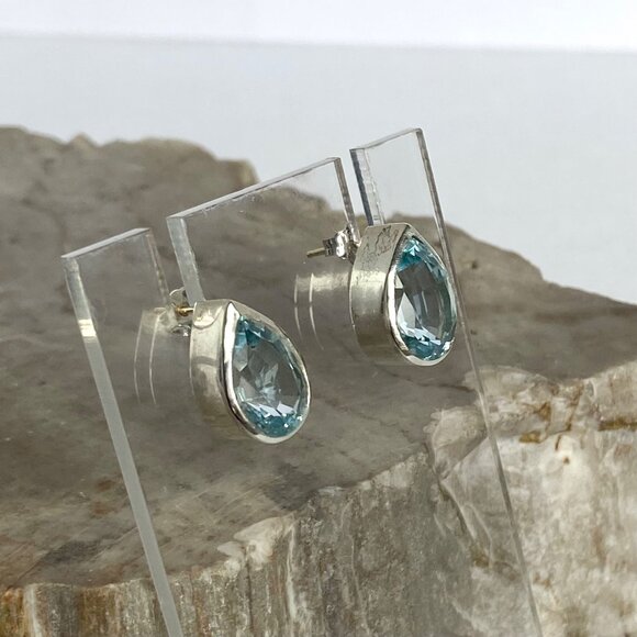 Sterling Silver 925 14K Gold Pear Shaped Chunky Blue Topaz Stud Earrings - Picture 4 of 16